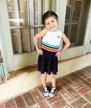 Odette Annable's daughter Charlie Mae Annable getting ready for the school